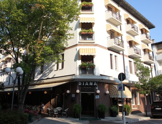 HOTEL DIANA