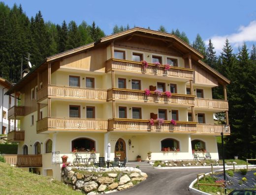HOTEL MONDEVAL
