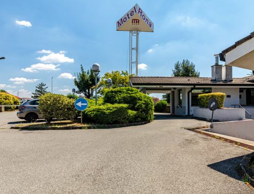 MOTEL RONA