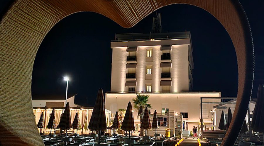 Benvenuti all’Art Hotel Caravel, Marotta PU
